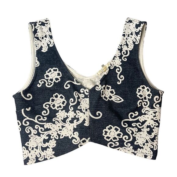 Soprano Tops - Soprano Grey Beige Embroidered Crop Sleeveless Tank Top Size Small